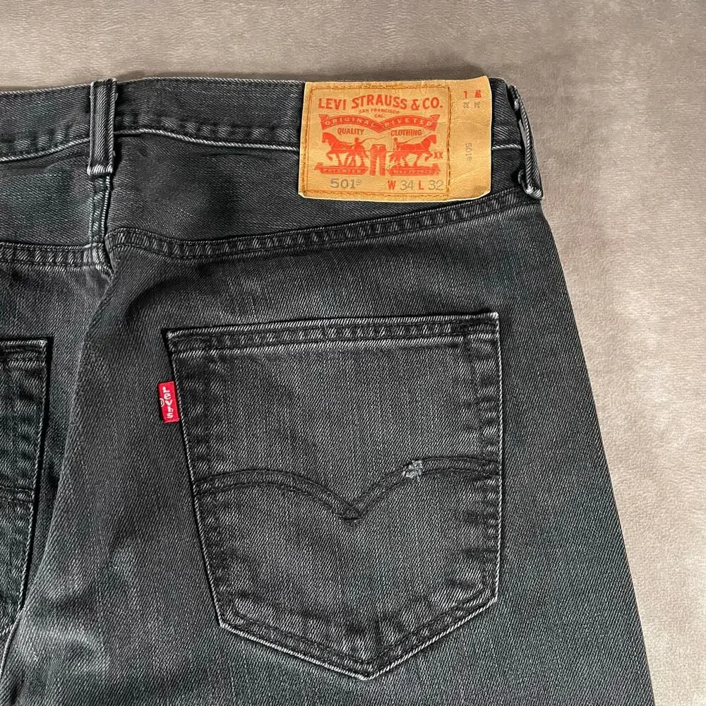 Levi’s 501 Button Fly Black Pants Straight Leg Men’s 32x30